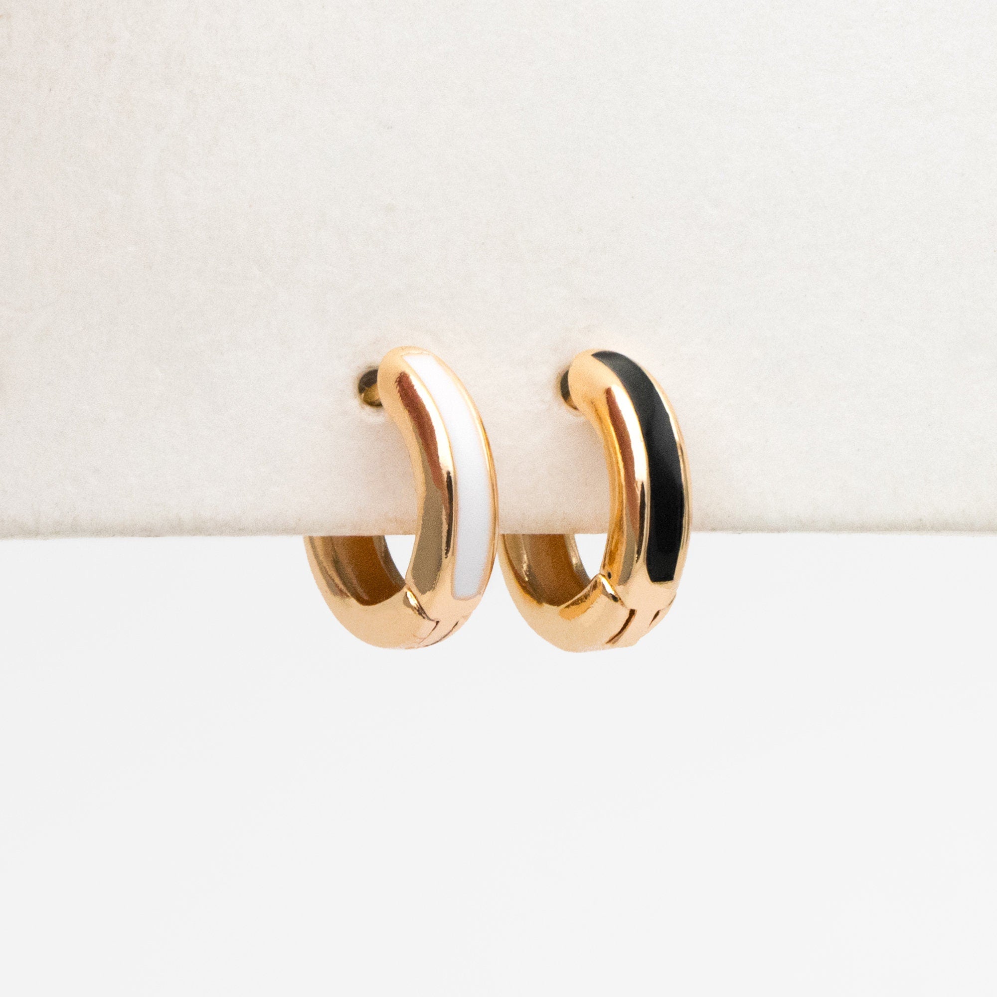 4pcs Gold Enamel Circle Hoop Earrings, 18K Gold plated Brass, Minimalist Huggie Earrings (GB-3717-C)
